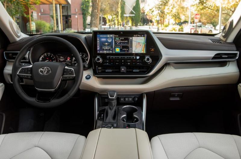 Toyota Highlander 2020 года: 5 плюсов и 4 минуса