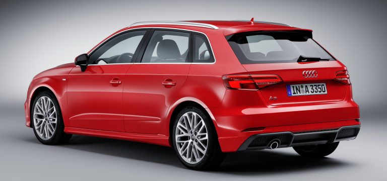 Сравниваем новый Audi A3 Sportback предшественником