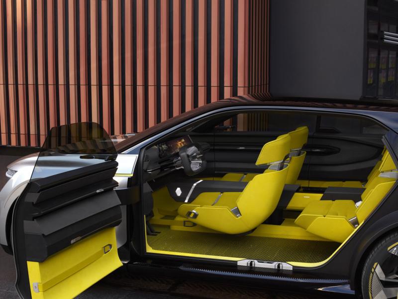 Renault Morphoz представлен как электрический кроссовер будущего изменяющий форму 
