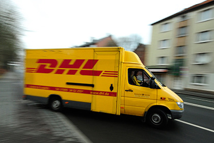 DHL и FedEx перестали доставлять посылки россиянам