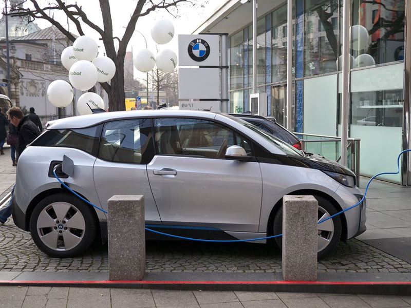 Продажи электромобилей и гибридных автомобилей BMW Group увеличились на 13,9% в первом квартале 2020 года