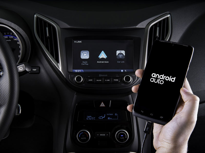 Apple Carplay и Android Auto более опасны, чем вождение в нетрезвом виде