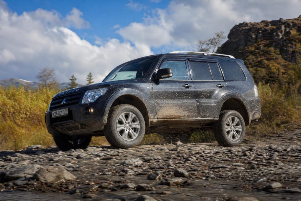 Подготовка Mitsubishi Pajero 4 к бездорожью: с чего начать и без чего можно обойтись