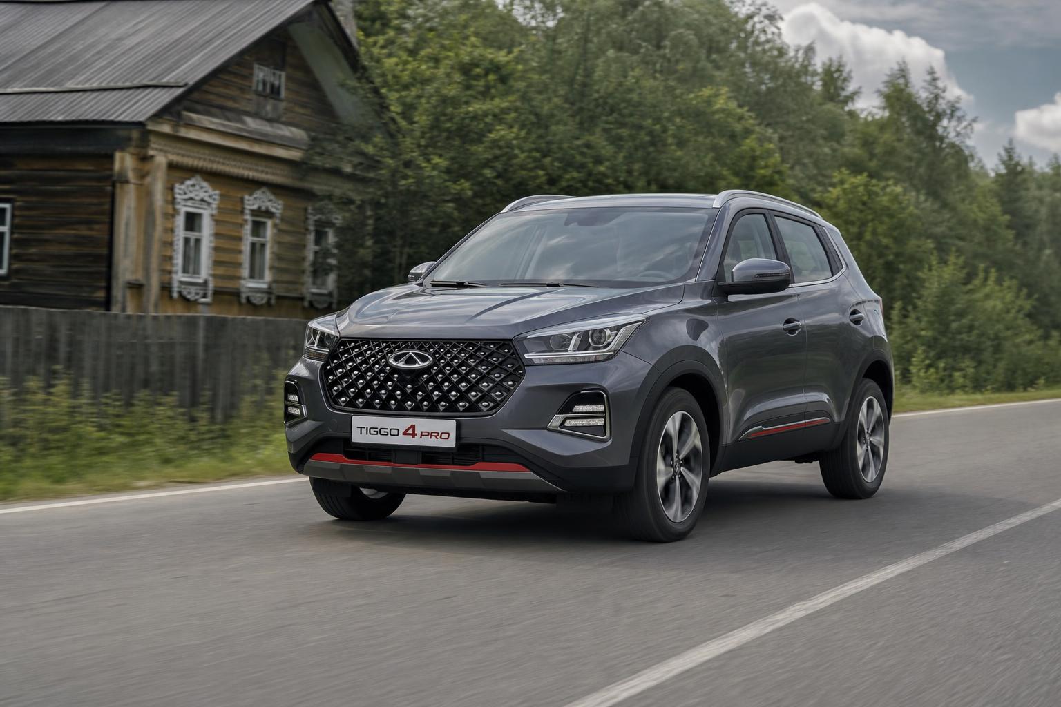 Кроссовер Chery Tiggo 4 Pro на дороге в России