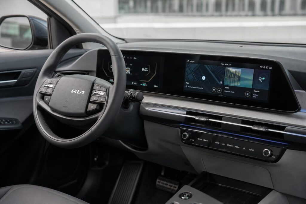 Kia Niro EV: рост цен, новые экраны и что на самом деле получил покупатель